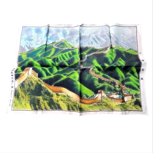 Great Wall of China Tapestry. - Picture 1 of 5
